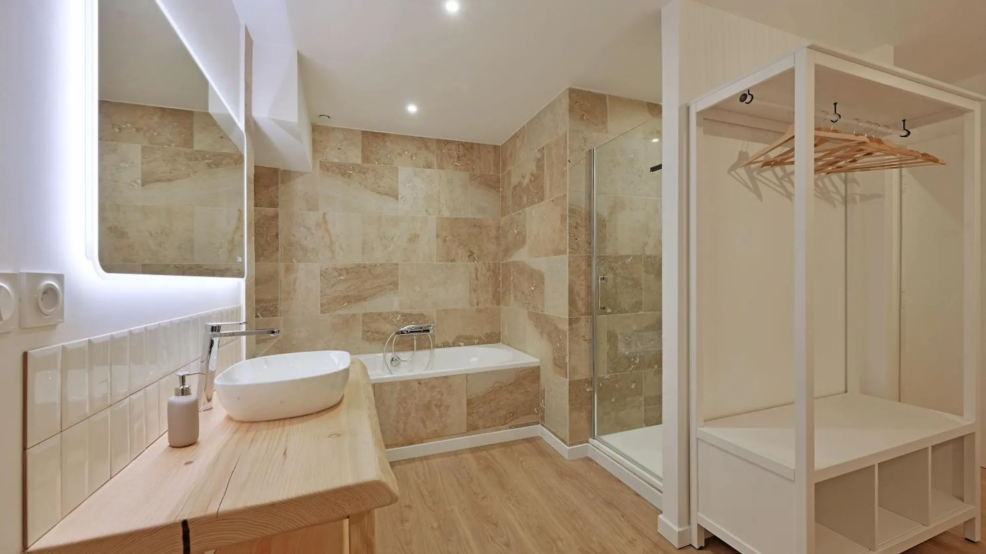Le Loft Du Cloitre - Parking - Clim Daire Avinyon